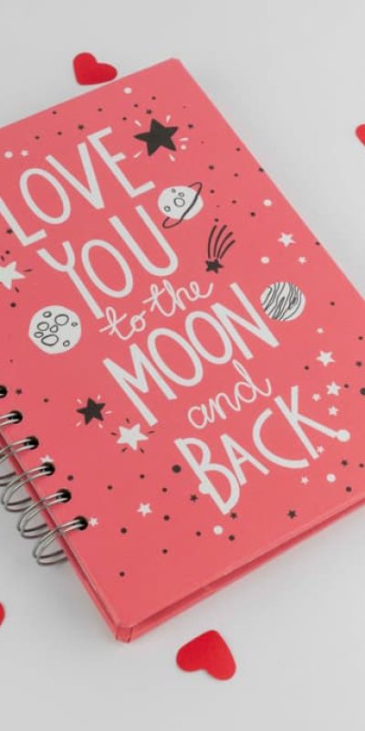 Agendas y cuadernos «De aquí a la Luna» · Andariega Store 2021